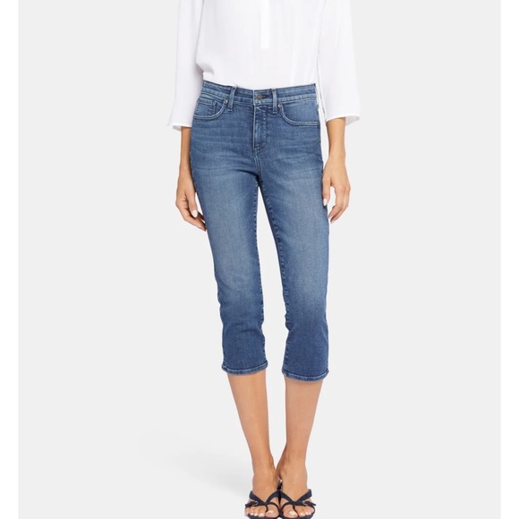 Slim‎ Straight Crop Jeans
In Curves 360 Denim With Side Slits - Picture 1 of 8